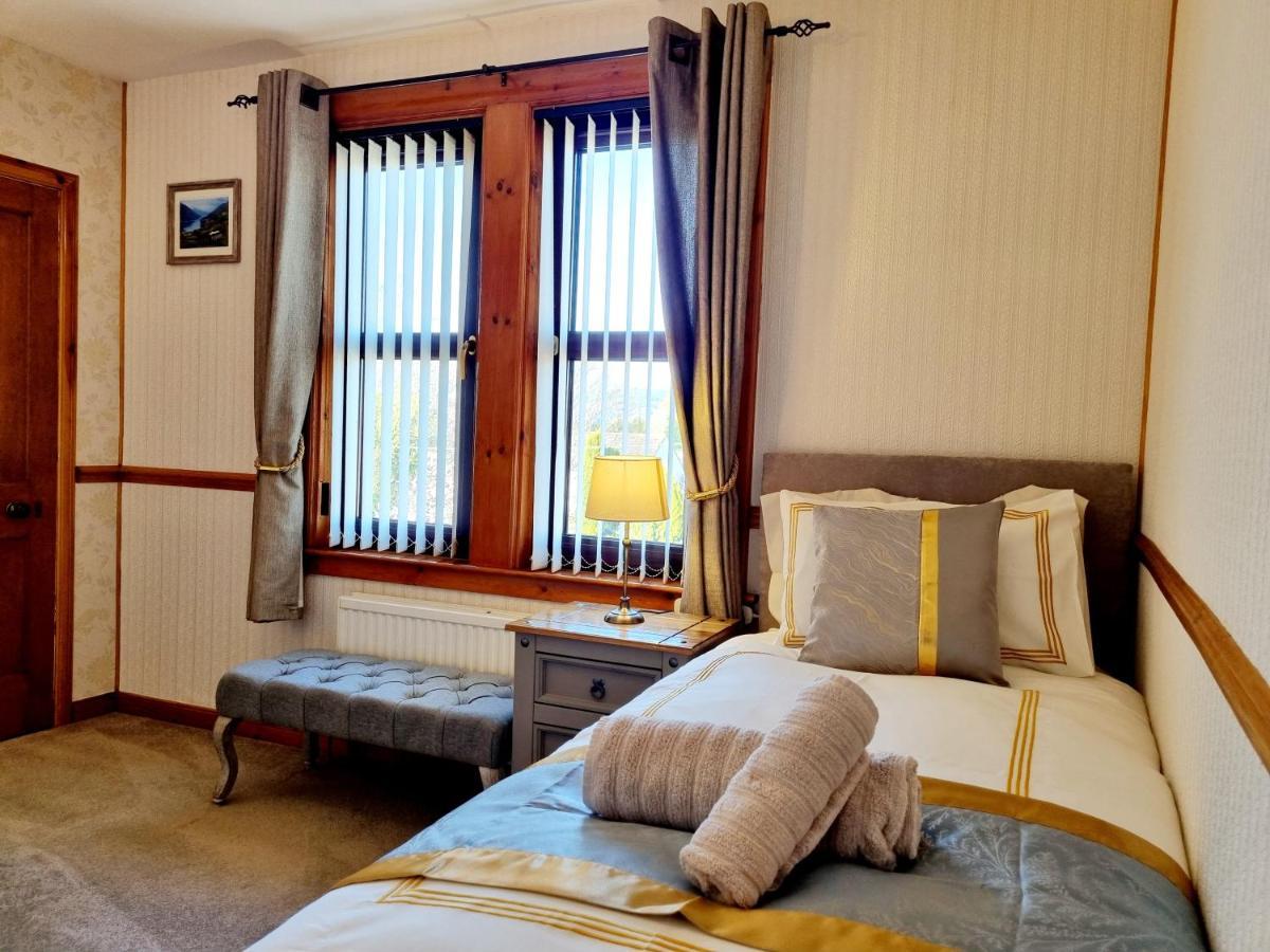 Inverness City 3 Bedroom House Free Parking Екстериор снимка