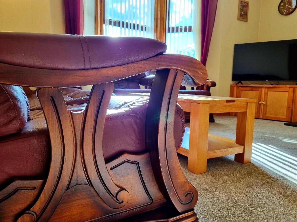 Inverness City 3 Bedroom House Free Parking Екстериор снимка