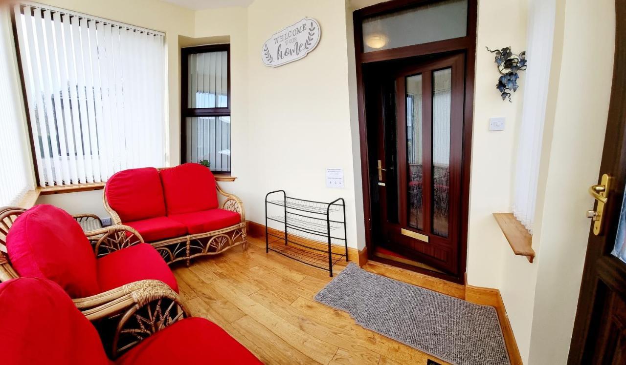 Inverness City 3 Bedroom House Free Parking Екстериор снимка