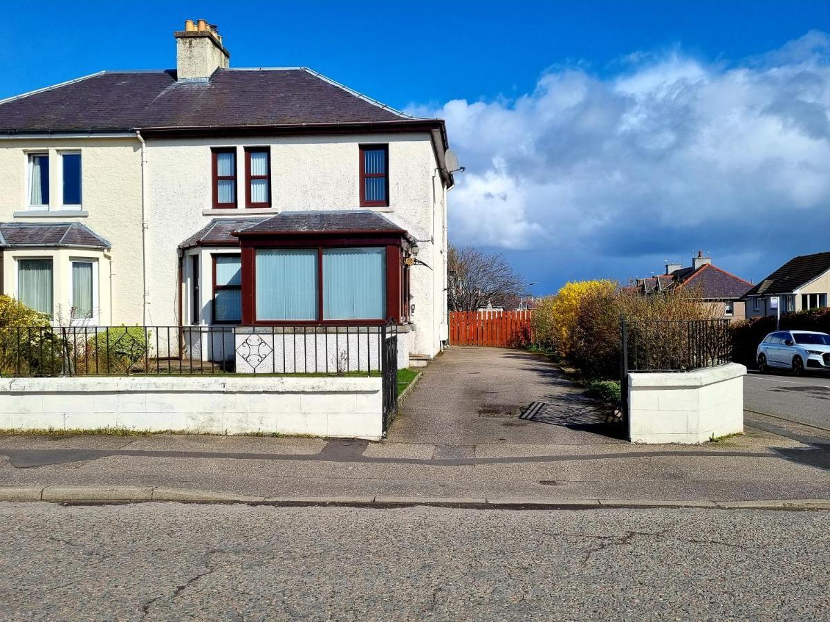 Inverness City 3 Bedroom House Free Parking Екстериор снимка