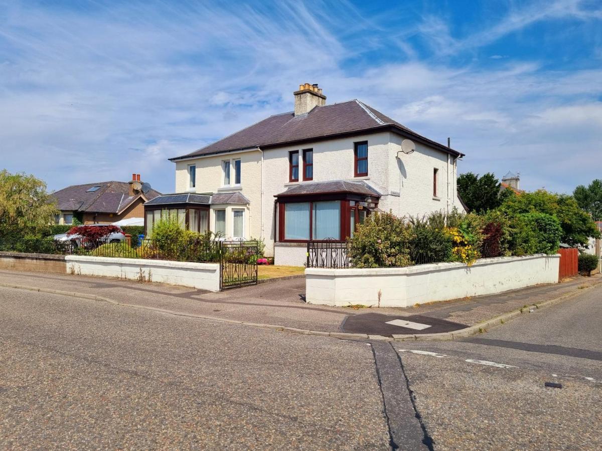 Inverness City 3 Bedroom House Free Parking Екстериор снимка